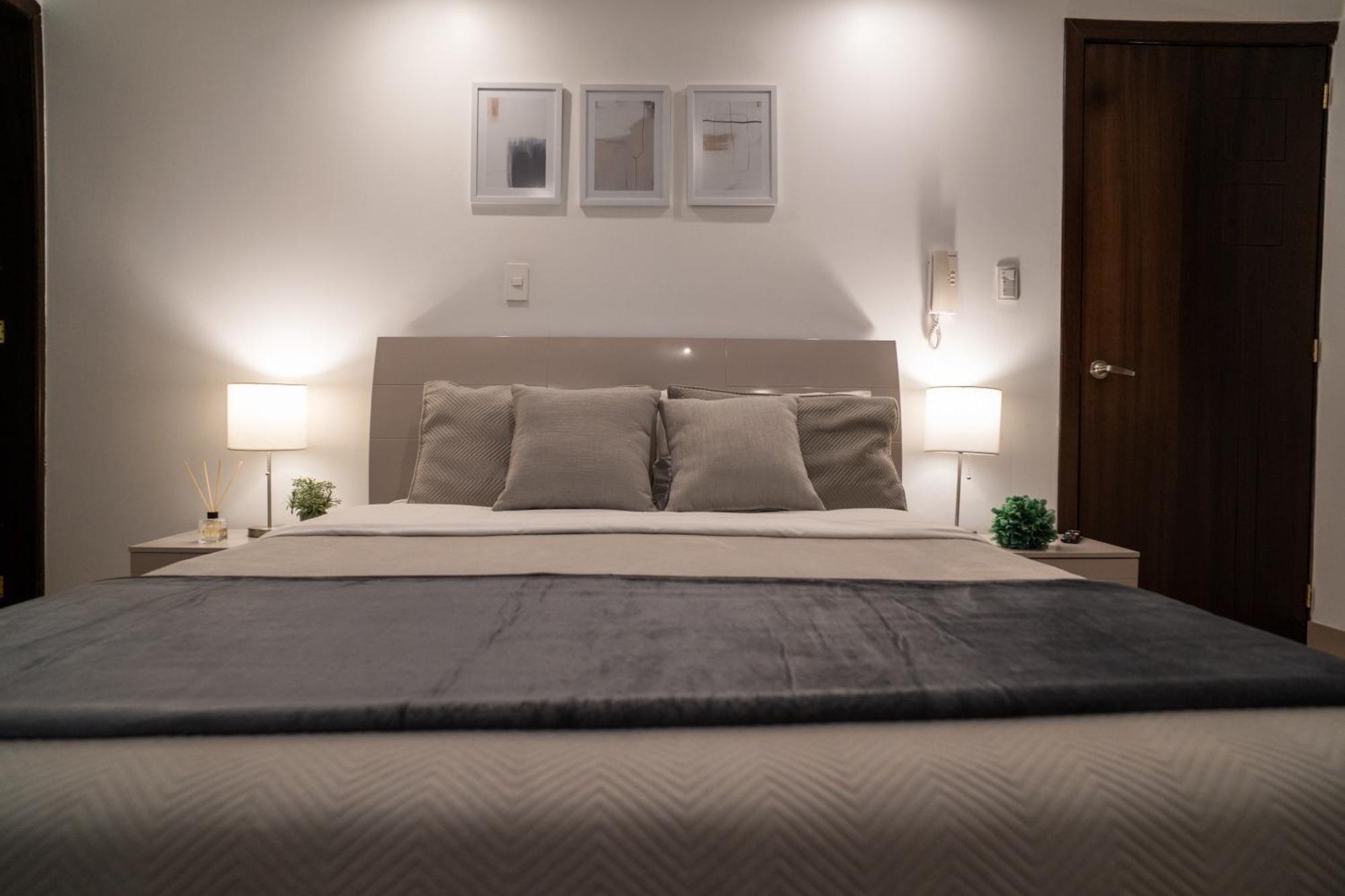 Spectacular Flat,3 Bedrooms, Central, Terrace, Free Parking Куэнка Экстерьер фото